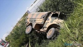 Askeri araç devrildi: 1'i ağır 5 asker yaralı