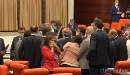 MHP'li Kılavuz'un saldırısına uğrayan Özel: CHP sizden korkmayacak