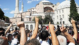 Ahmet Hakan'dan Ayasofya yorumu: AKP'ye oy getirmez