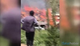 Artvin'in Dokumacılar köyünde yangın: 70 evin çoğu yandı