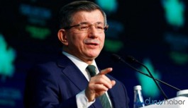 Davutoğlu: AK Parti yüzde 1 oy alamayan 28 Şubat artıklarına muhtaç oldu