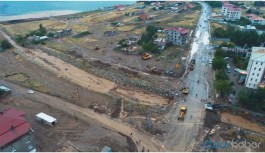 Tatvan'da ev ve işyerleri sular altında kaldı