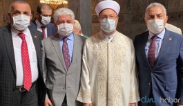 Ayasofya'da Erbaş ile fotoğraf çektiren 3 AKP'li vekil koronavirüse yakalandı