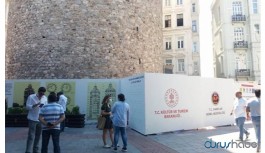Galata Kulesi'nde 'restorasyon' skandalı: Duvarları yıkıyorlar