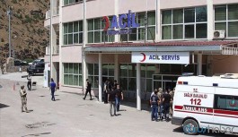 Hakkari'de zırhlı araç devrildi: 2 polis yaşamını yitirdi