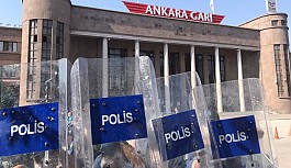 Ankara'da polis ‘barış zinciri’ni engelledi