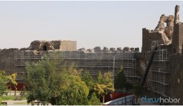Diyarbakır Surlarında insan iskeletleri bulundu