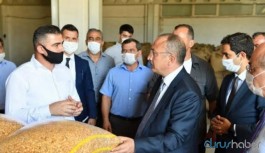 Vali, koronavirüs denetimini maskesiz yaptı