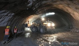 Yapımı süren tünelde patlama: İşçiler mahsur kaldı