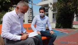 AKP'li başkan belediye önünde AKP'ye üye topladı