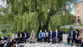 HDP Meclis bahçesinde oturma eylemi başlattı