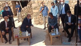 Soylu, Sakarya’da saldırıya uğrayan Kürt işçileri ziyaret etti