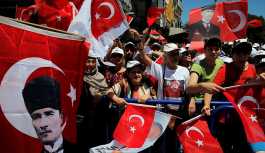 CHP'de toplu istifa: Başarısızlık ortada, mevcut kadrolarla devam etmek 'bile bile lades'